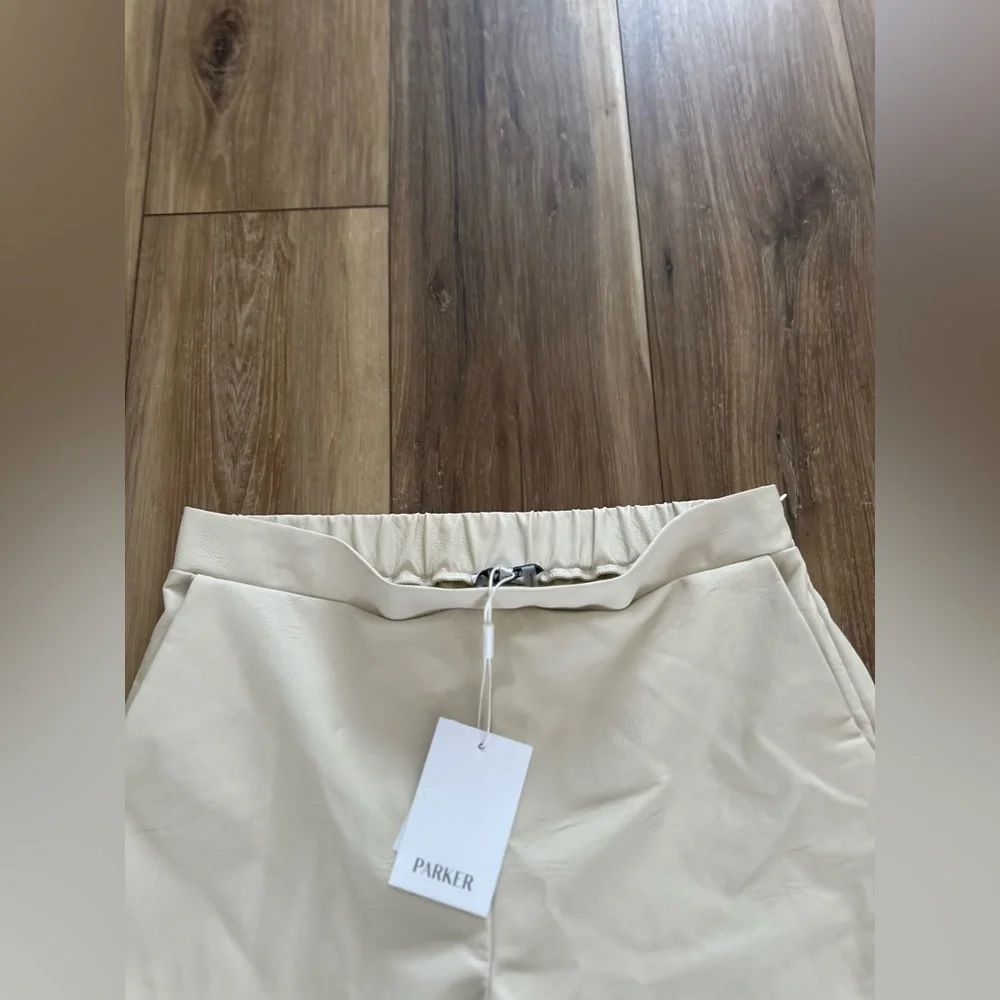 Parker womens faux leather pants size medium NWT - Picture 4 of 5